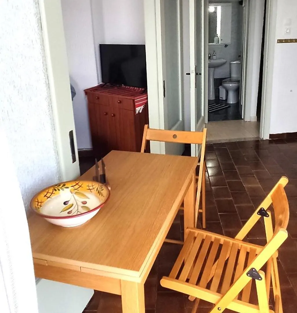 Apartment In Front Of The Sea Nea Plagia Greece